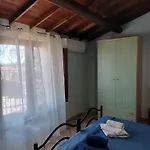 La Casa Rossa 宾馆 里奥拉萨尔多