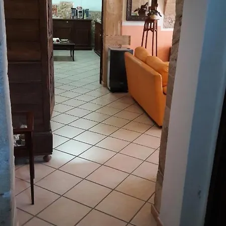 La Casa Rossa Riola Sardo