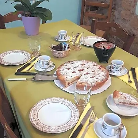 Gasthof La Casa Rossa Riola Sardo