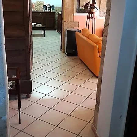 La Casa Rossa Riola Sardo